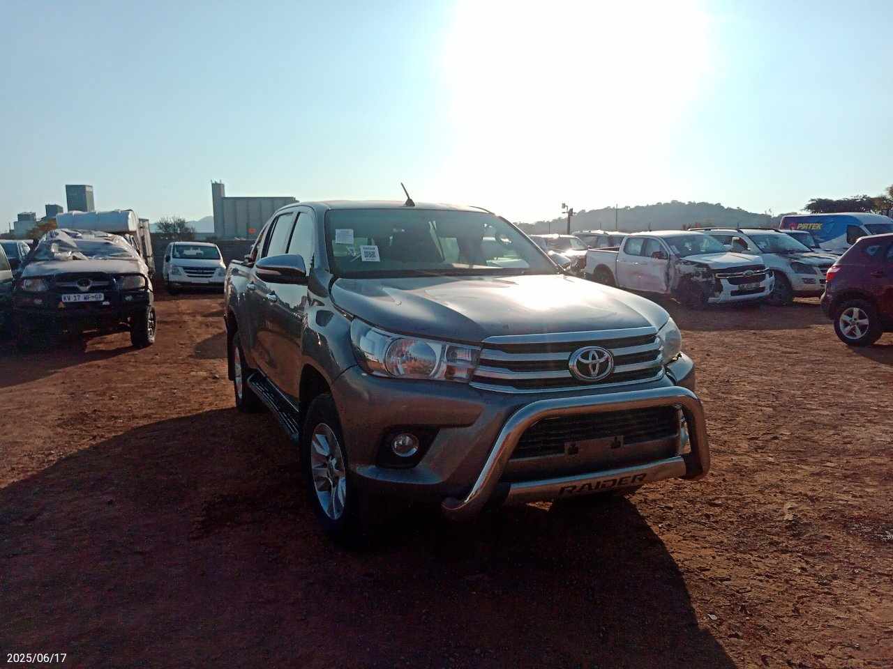 2017 TOYOTA HILUX 2.8 GD-6 RB RAIDER A/T P/U D/C
