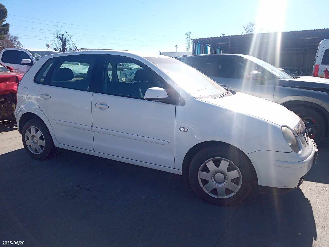VOLKSWAGEN POLO