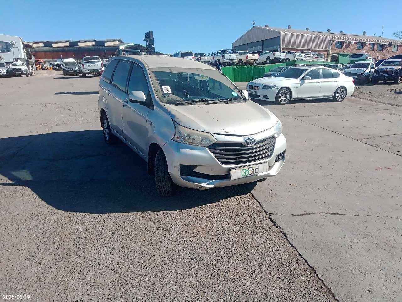 TOYOTA AVANZA