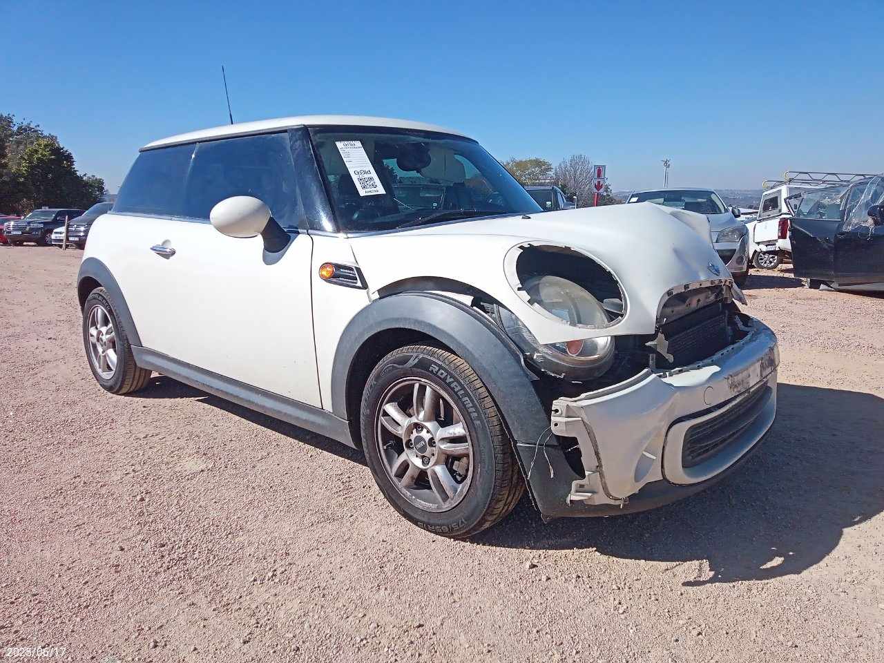 2012 MINI COOPER 