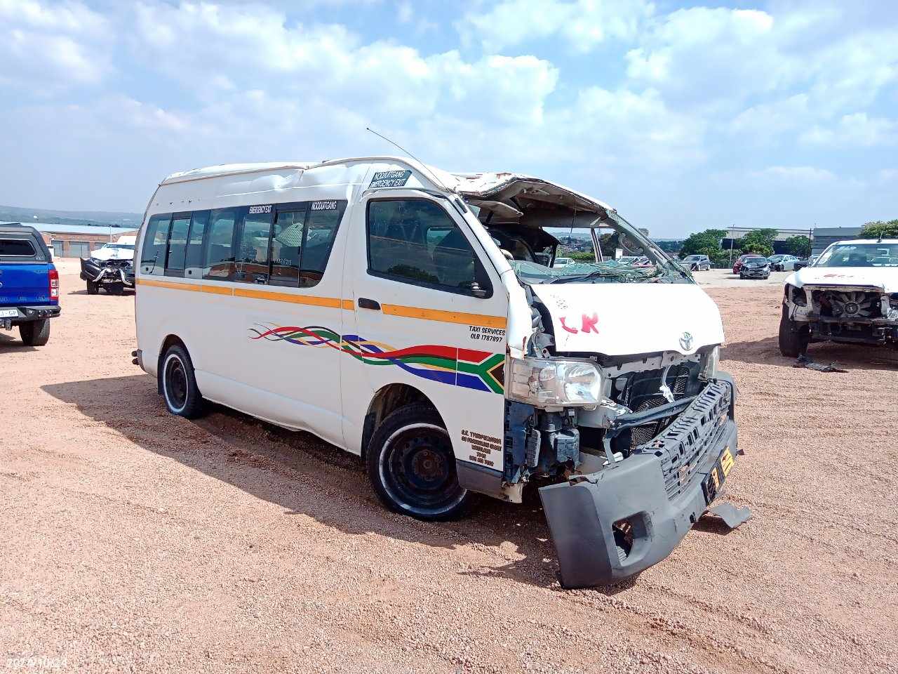 2016 TOYOTA QUANTUM/HIACE 2.5 D-4D SESFIKILE 16s