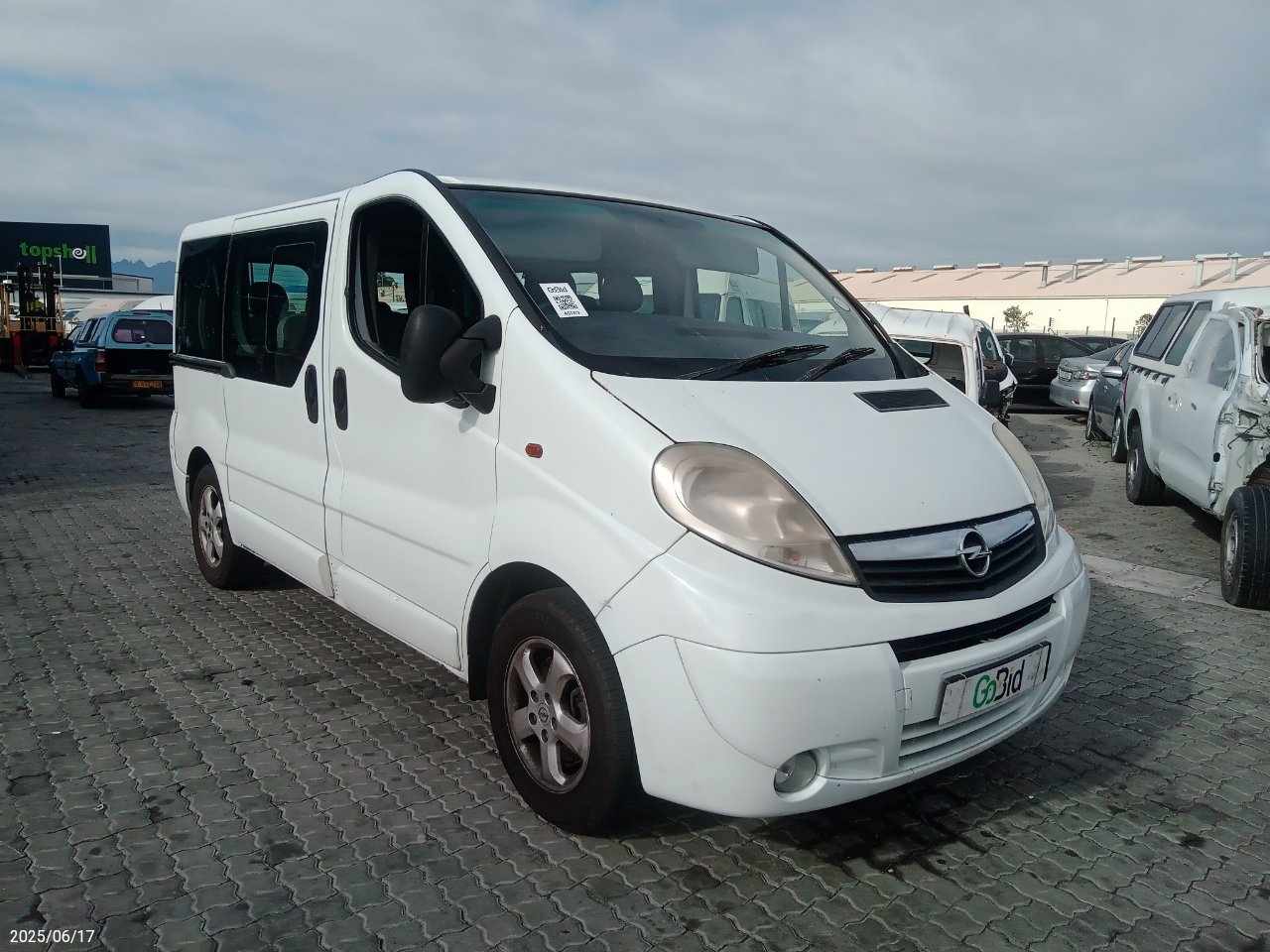 OPEL VIVARO
