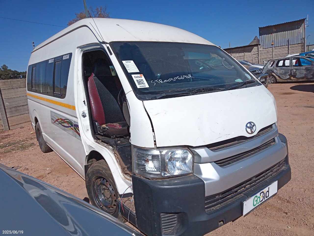 TOYOTA QUANTUM