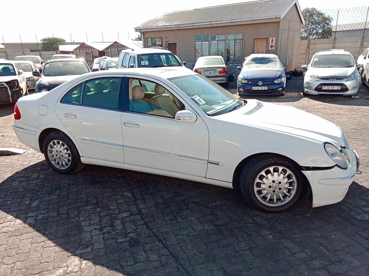 2005 MERCEDES-BENZ E 350