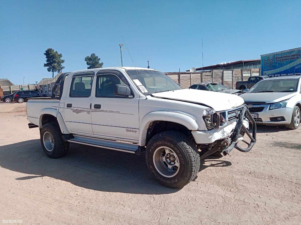 2001 TOYOTA HILUX 2700i RAIDER R/B P/U D/C