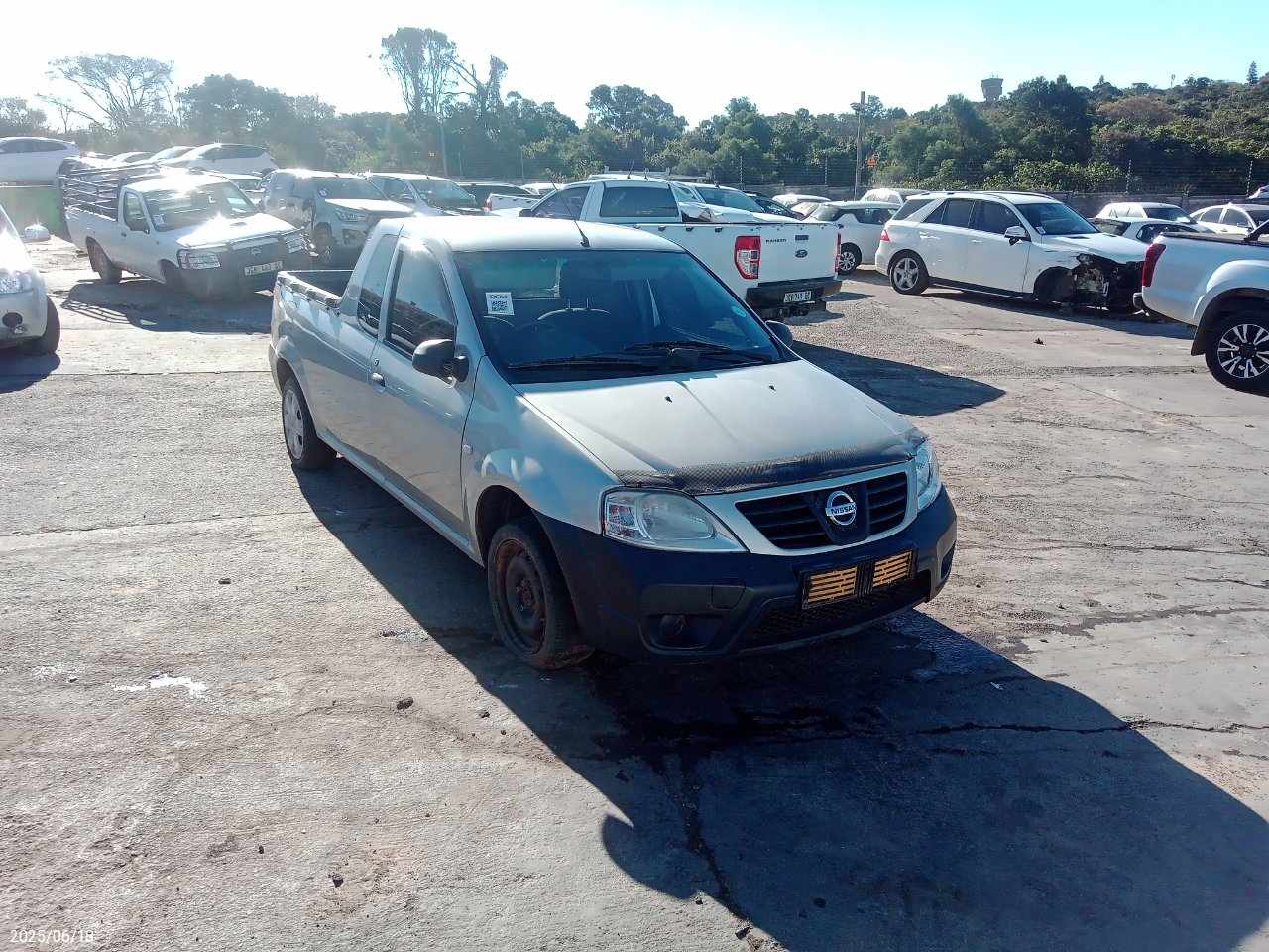 2015 NISSAN NP200 1.6  P/U S/C