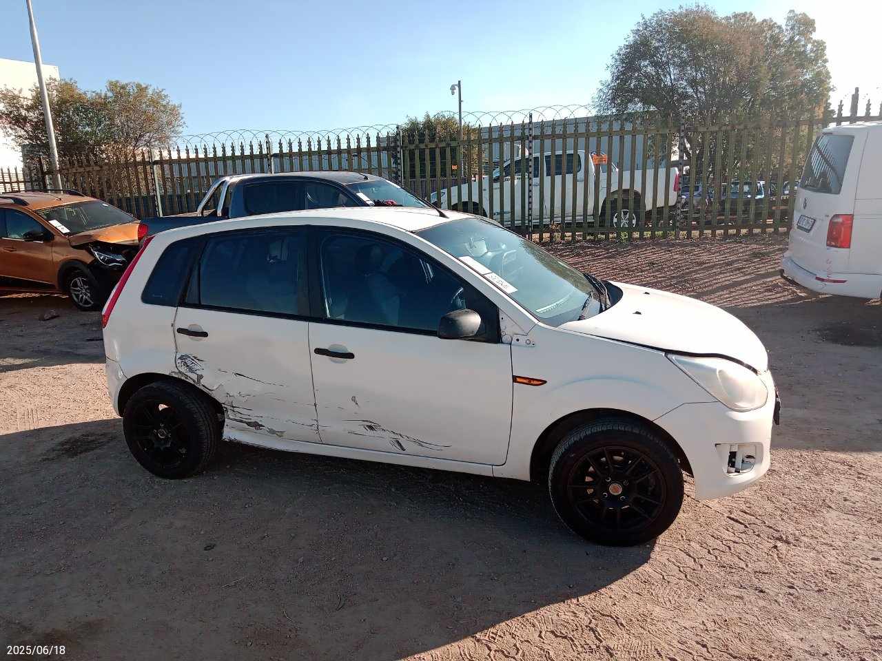 2012 FORD FIGO 1.4 AMBIENTE