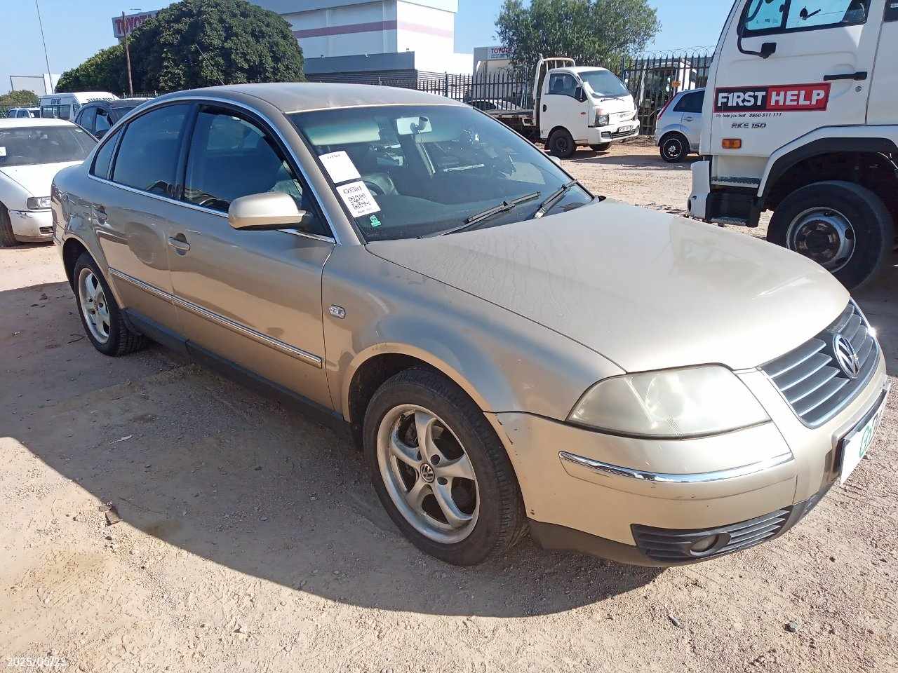 VOLKSWAGEN PASSAT