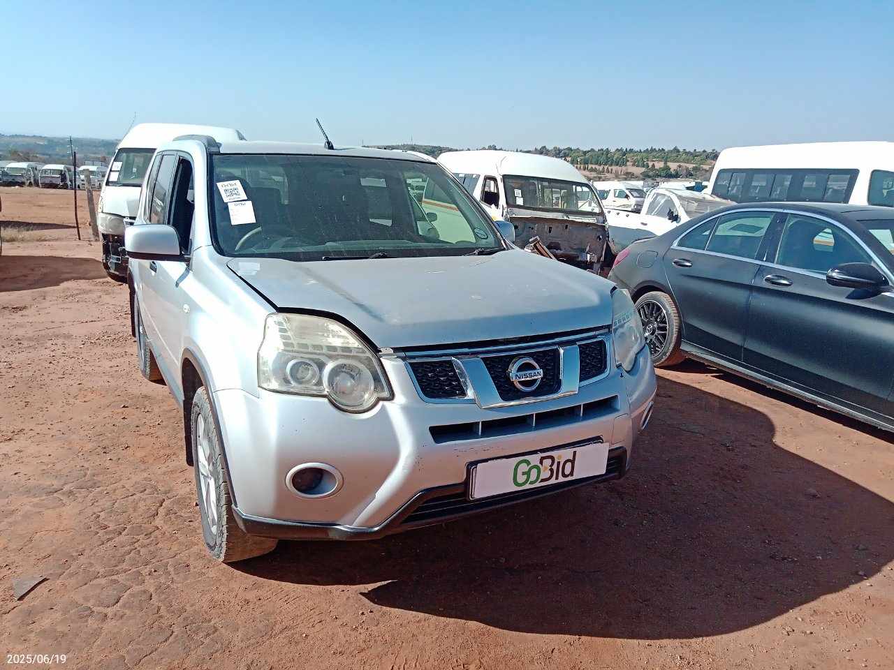 NISSAN X TRAIL