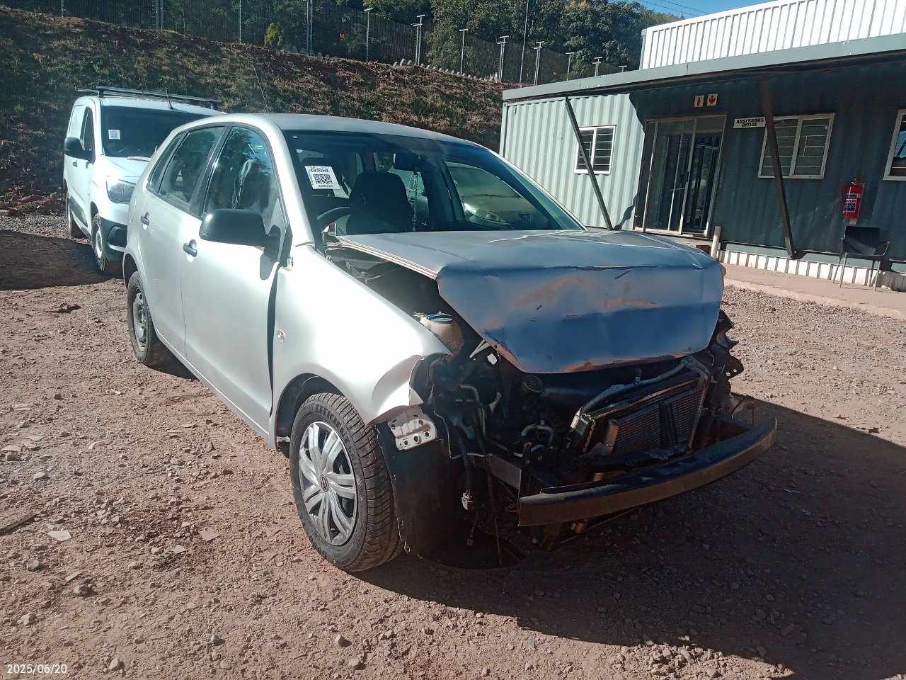2013 VOLKSWAGEN POLO VIVO 1.4 TRENDLINE 5Dr