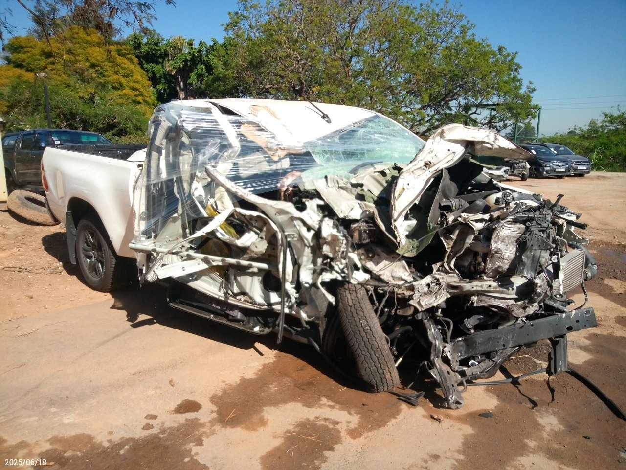 2024 TOYOTA HILUX 2.4 GD-6 RB RAIDER A/T P/U E/CAB