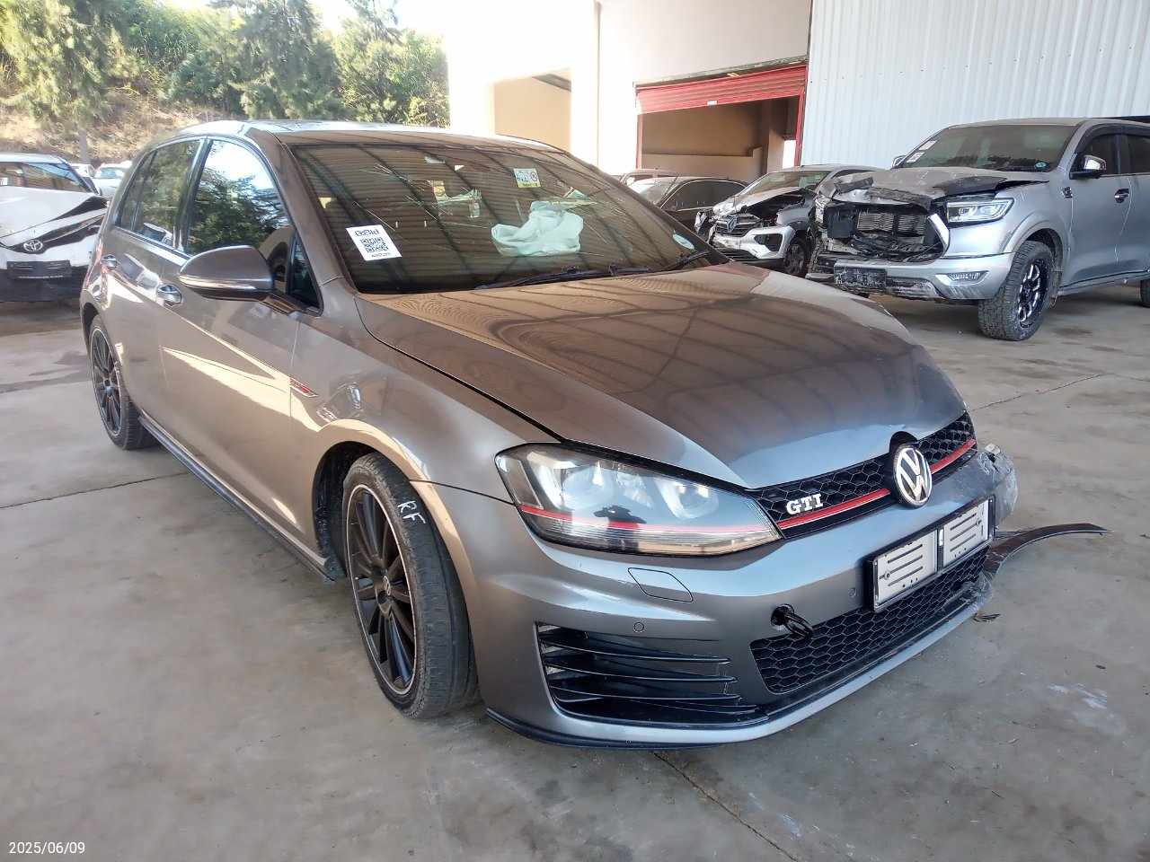 2014 VOLKSWAGEN GOLF VII GTi 2.0 TSI DSG