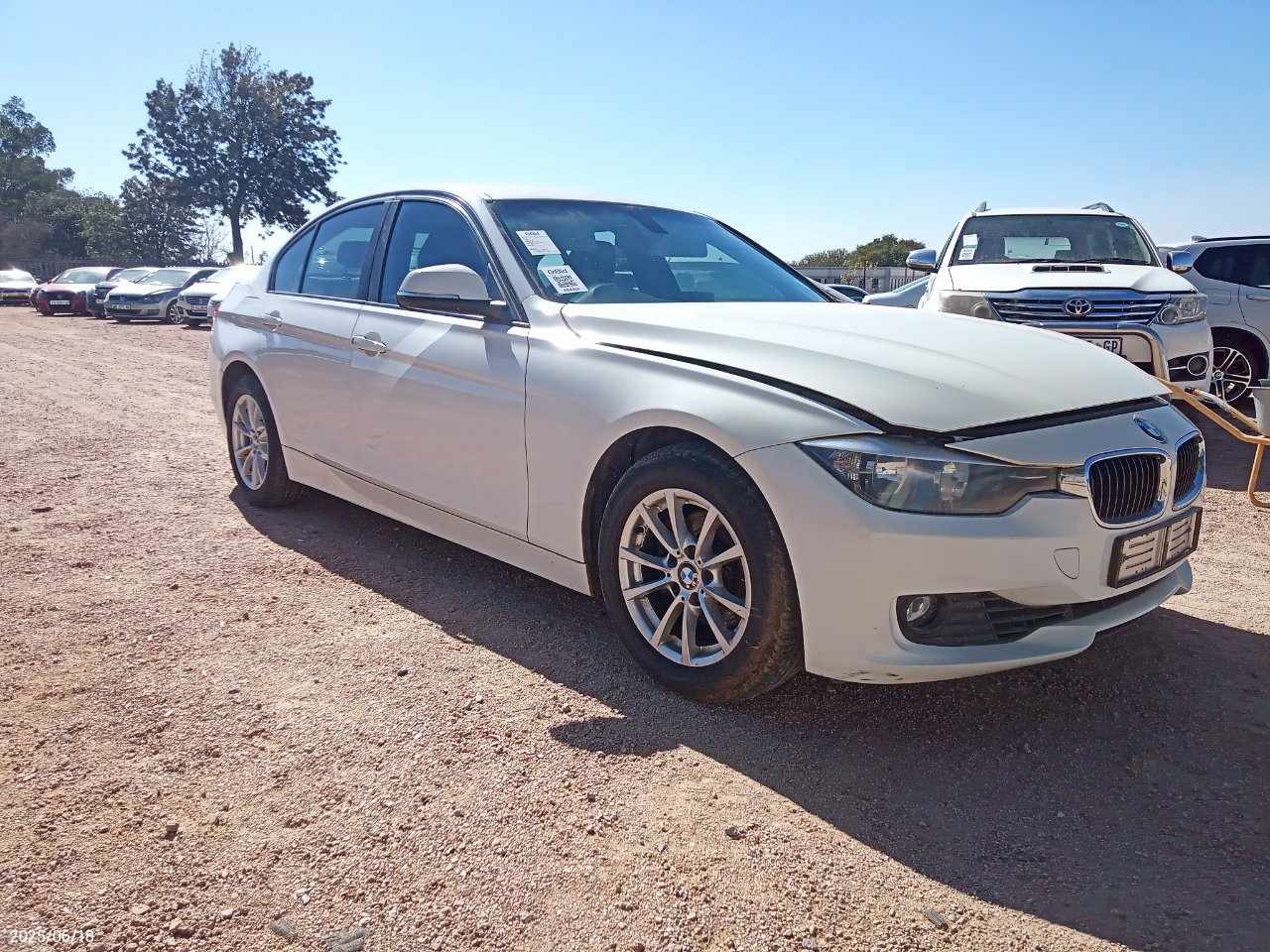 2014 BMW 320i A/T (F30)