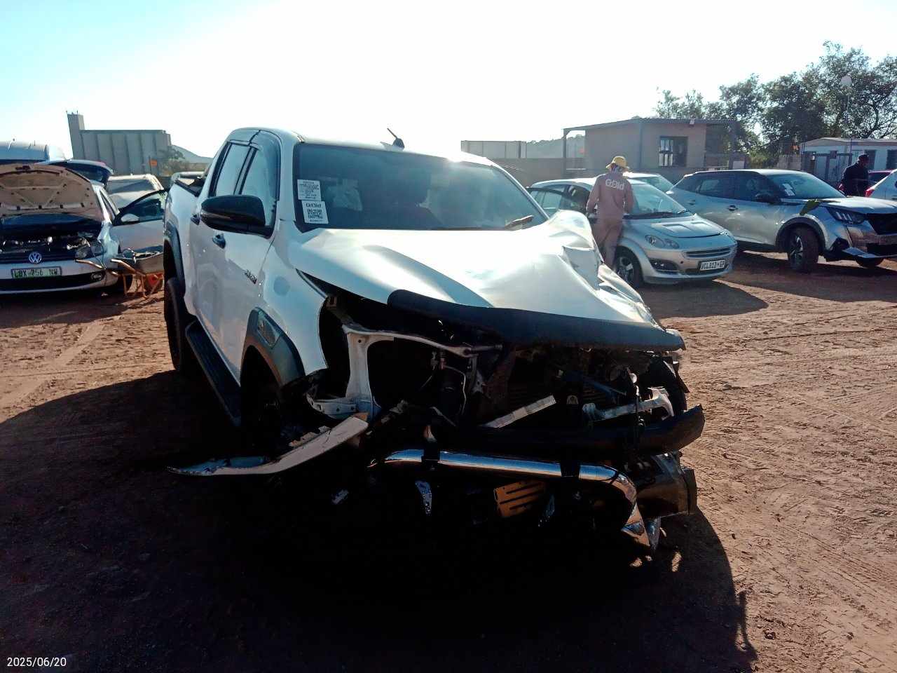 2021 TOYOTA HILUX 2.8 GD-6 RB LEGEND A/T P/U D/C