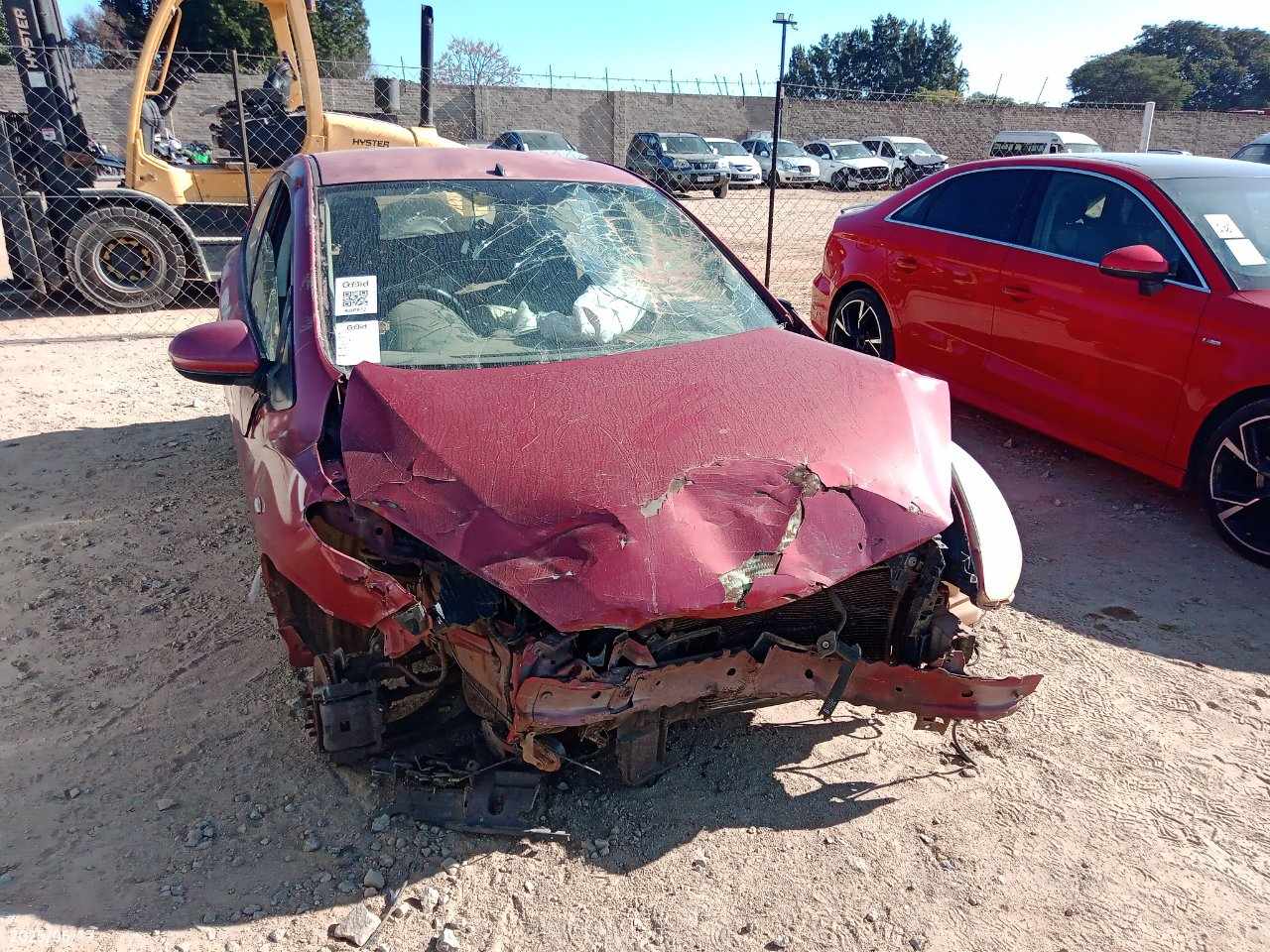 MAZDA 2