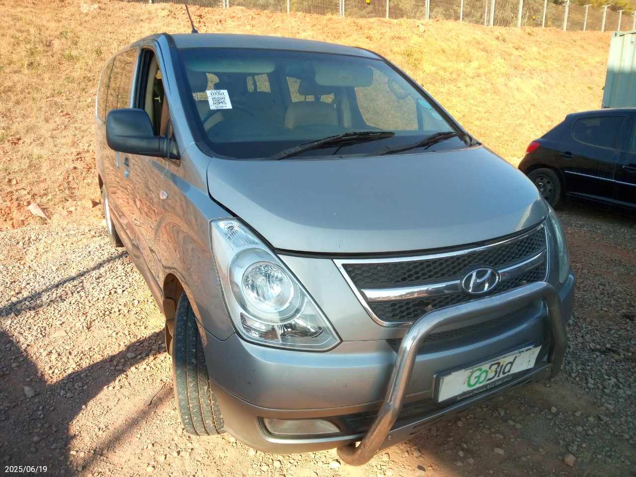 HYUNDAI H1