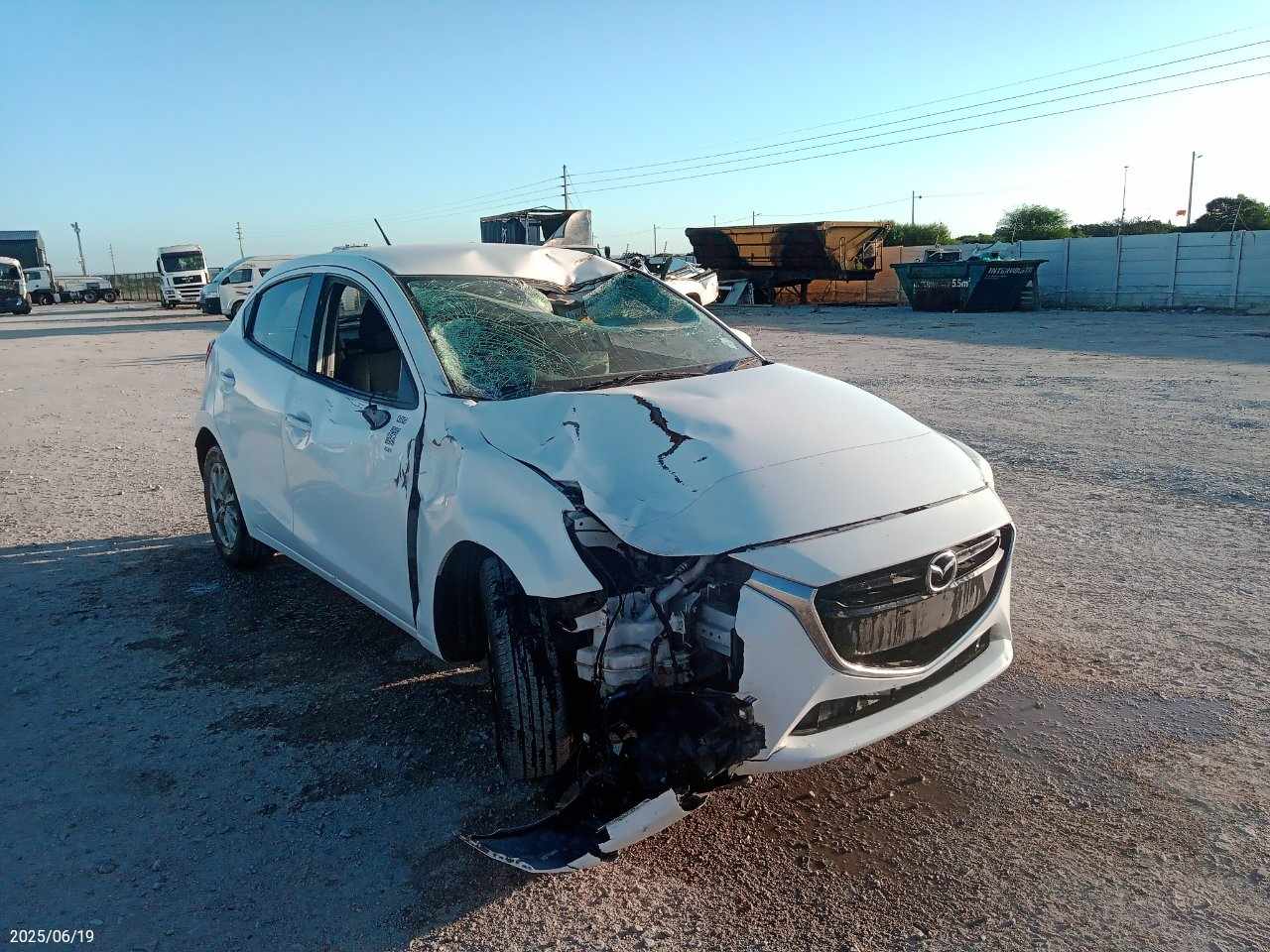 2015 MAZDA MAZDA2 1.3 ACTIVE 5Dr