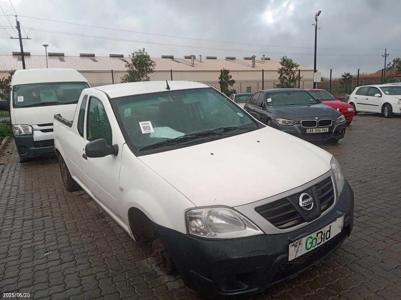 NISSAN NP 200