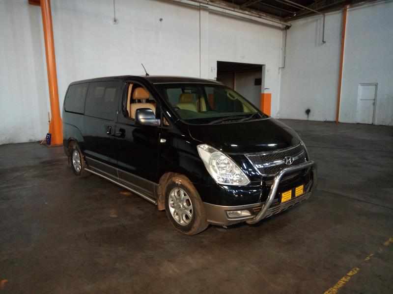 2011 HYUNDAI H-1 2.5 CRDI (VGT) WAGON A/T Black