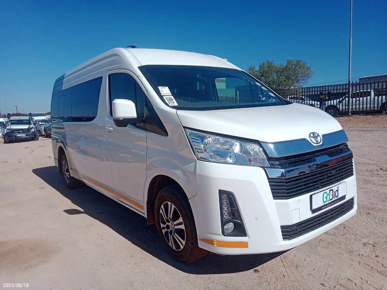 TOYOTA QUANTUM